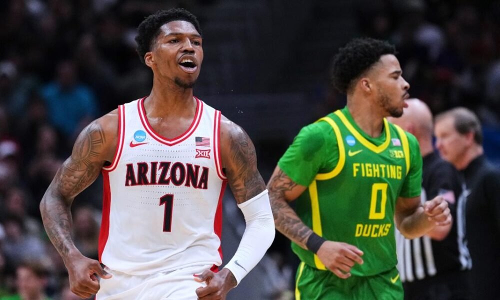 Caleb Love propels Arizona past Oregon to set up Sweet 16 showdown with Duke