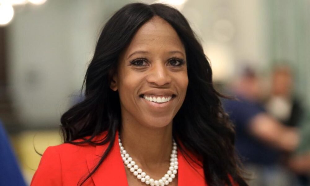 Former Utah Rep. Mia Love, the first Black Republican woman elected to the US House, has died