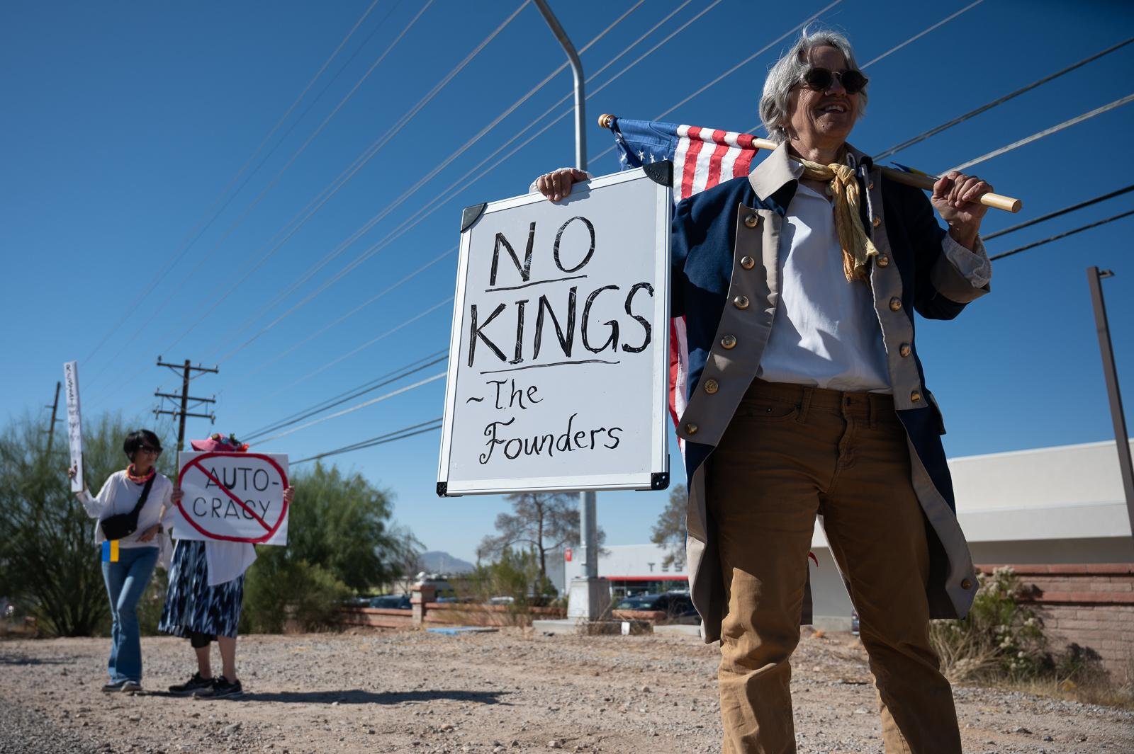 Photos: Around 1,000 people protest Musk & Trump at Tucson Tesla dealership