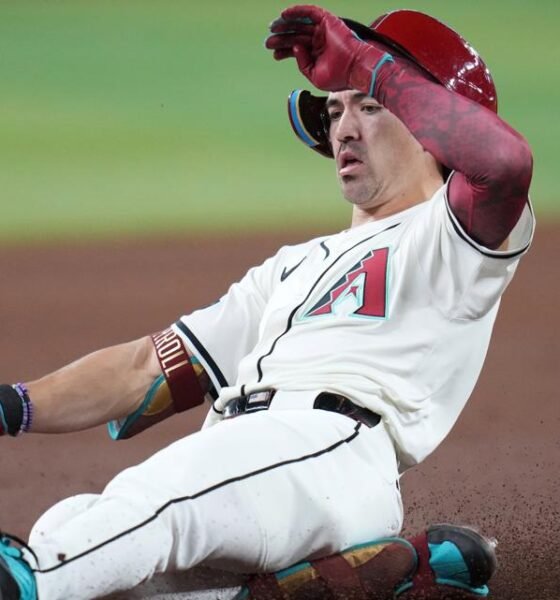Naylor's pivotal double lifts Diamondbacks past Braves