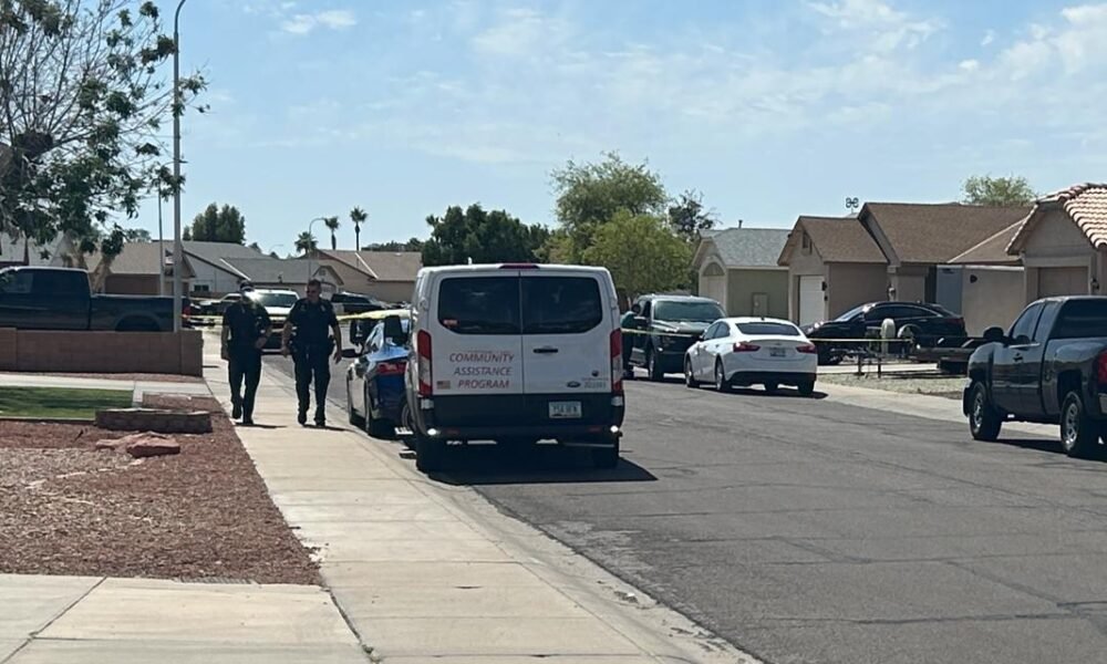 Shooting in west Phoenix leaves father dead, daughter in jail, police say