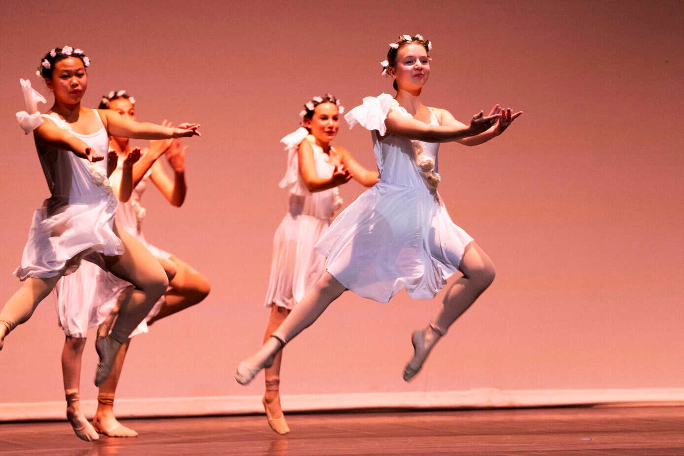 Dance festival challenges audience with striking concepts