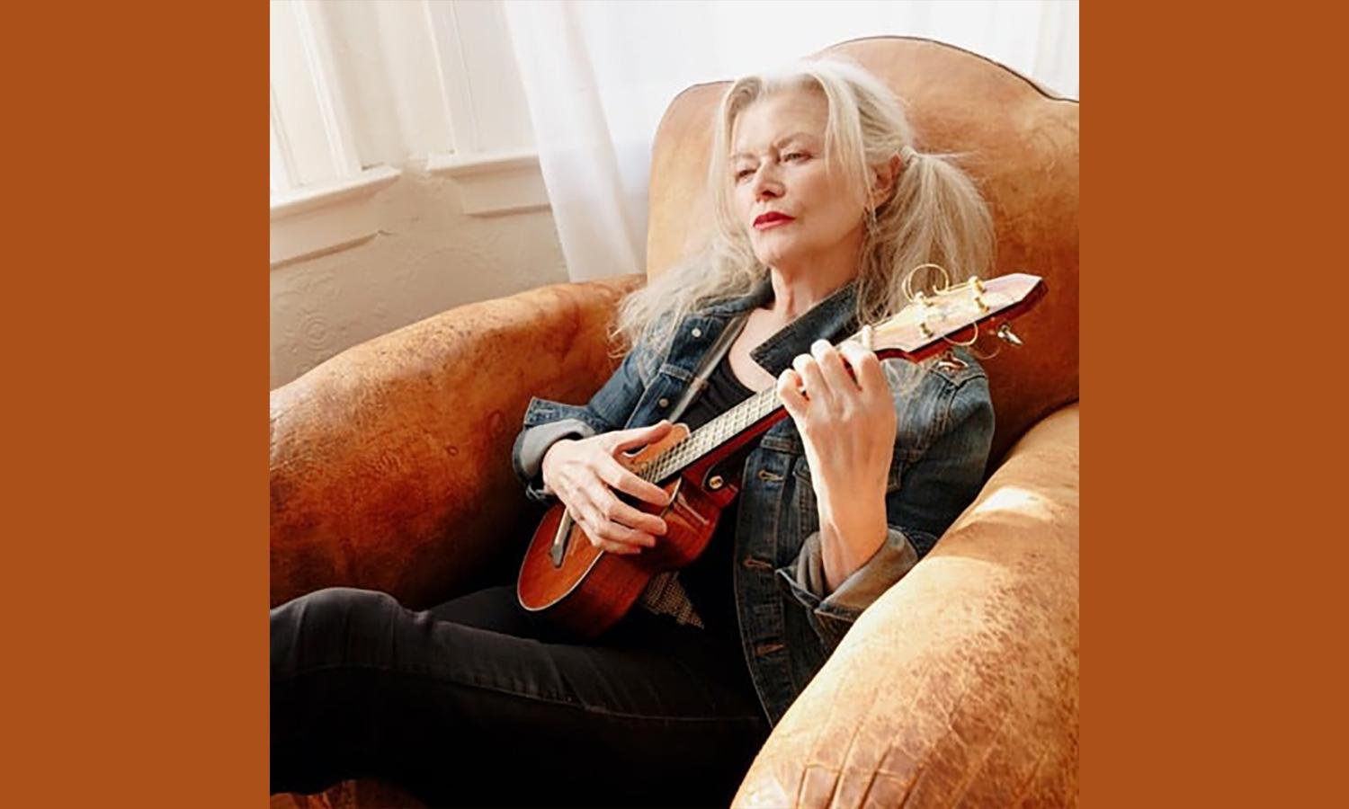 Longtime music writer Sylvie Simmons to play own songs at Tucson's Owl's Club
