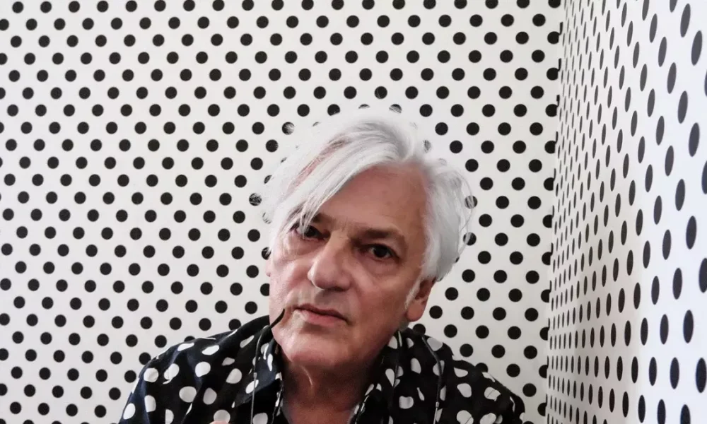 Robyn Hitchcock performs at Scottsdale's Musical Instrument Museum