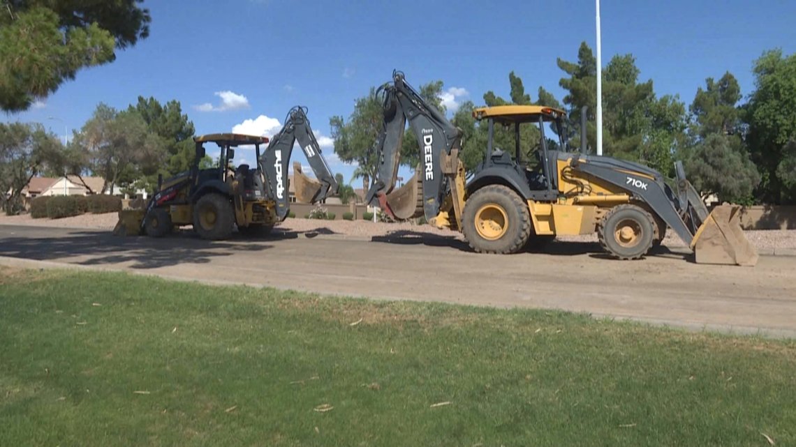 Road in East Valley closed after water main break