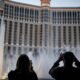 Police: 2 people killed in shooting on Las Vegas strip