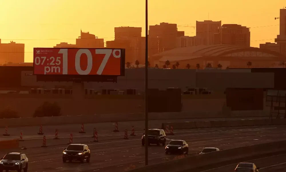 What's the hottest month in Phoenix, Arizona?