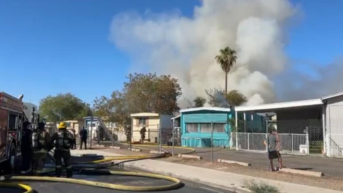 More than 30 people displaced after fire in west Phoenix