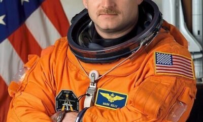 Former astronaut Mark Kelly co-sponsors resolution recognizing Monday as Asteroid Day