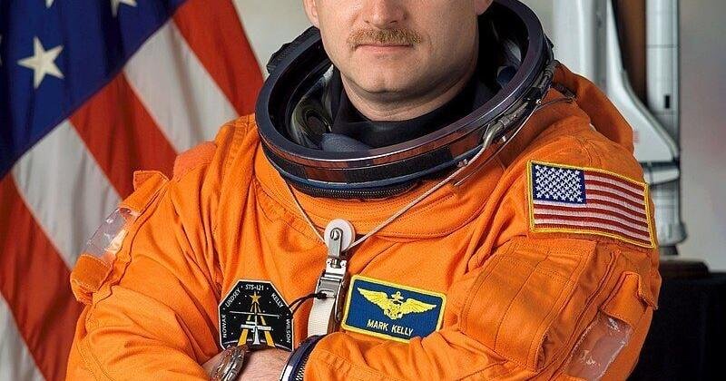 Former astronaut Mark Kelly co-sponsors resolution recognizing Monday as Asteroid Day