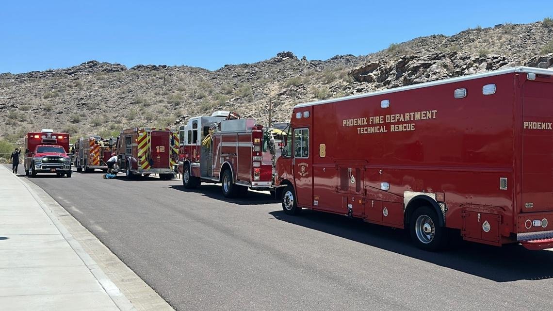 Crews rescue 11 hikers from South Mountain's Holbert Trail after heat-related issues