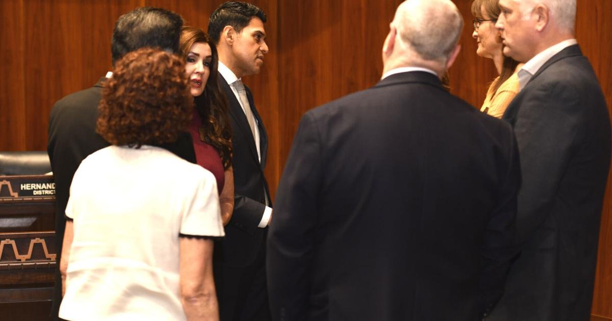 Hobbs sets Arizona veto record with latest budget rejection