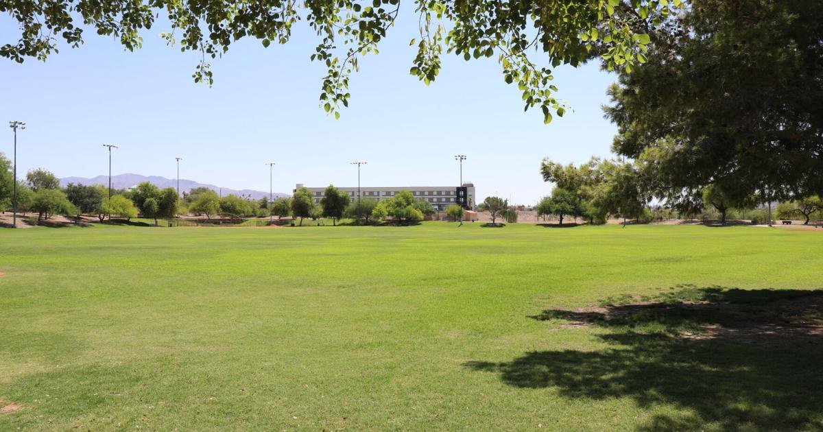 Lake Havasu City, Army engineers partner on water conservation project for local parks