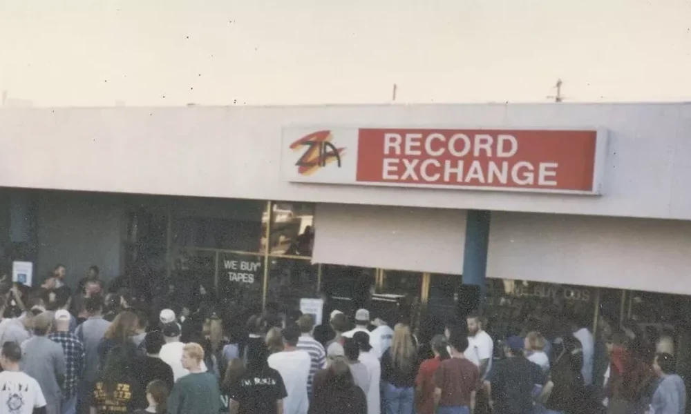 Phoenix readers share memories of Zia Records over the years