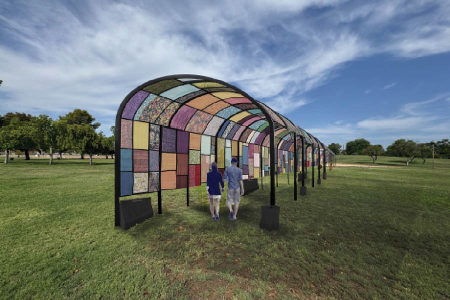 Lecture focuses on quilting art