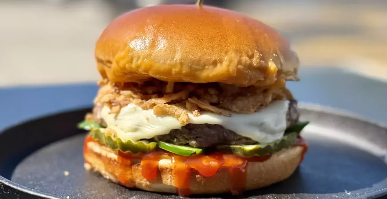 Scottsdale burger joint to open downtown Phoenix restaurant