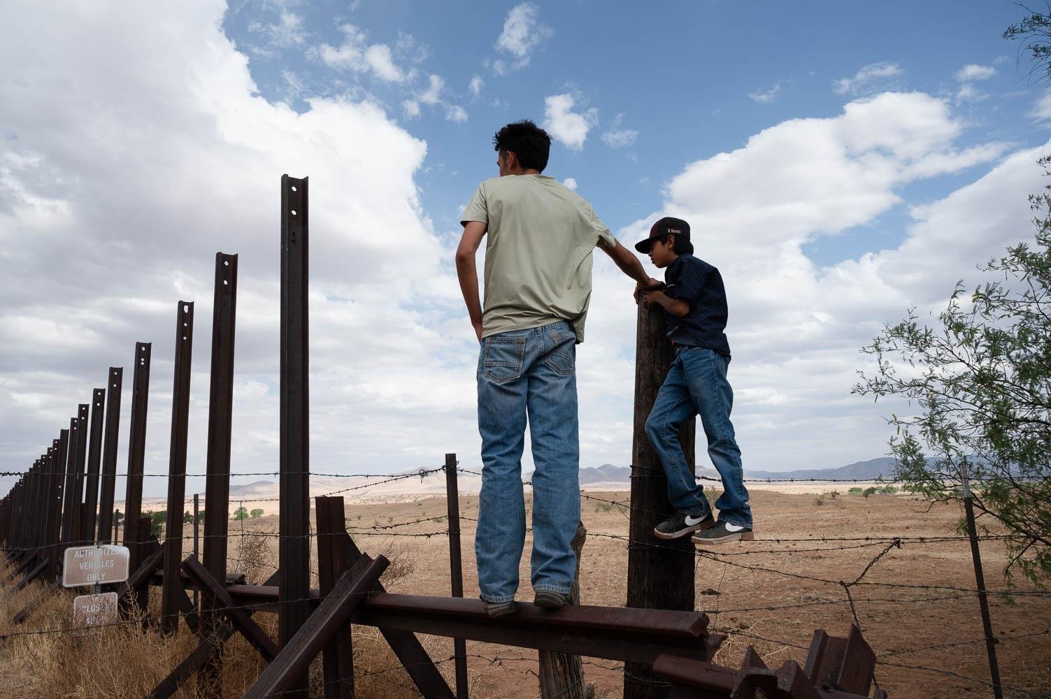 Trump-allied company wins $309 million contract to build border wall across San Rafael Valley